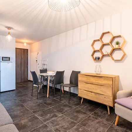 La Boetie By Interhome